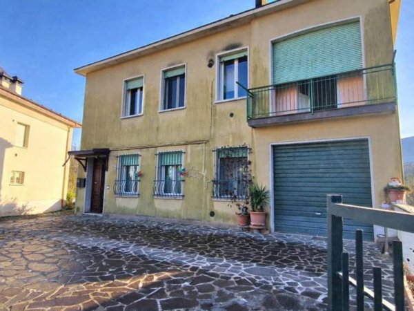 casa indipendente in vendita ad Alto Reno Terme in zona Porretta Terme