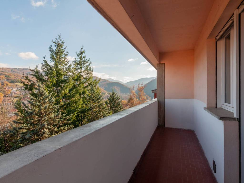 appartamento in vendita ad Alto Reno Terme in zona Porretta Terme