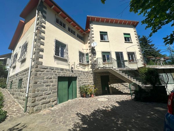 casa indipendente in vendita ad Alto Reno Terme in zona Ponte della Venturina