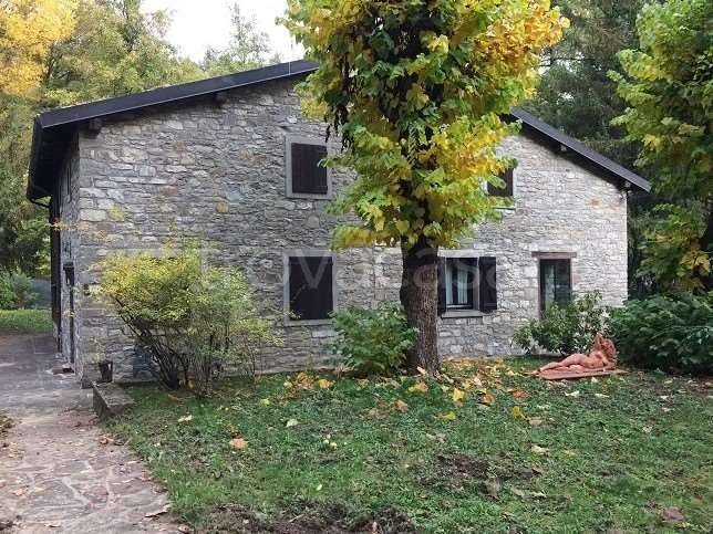 casa indipendente in vendita ad Alto Reno Terme in zona Porretta Terme