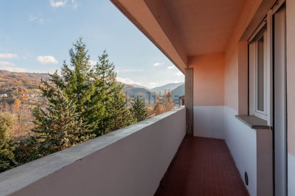 appartamento in vendita ad Alto Reno Terme in zona Porretta Terme