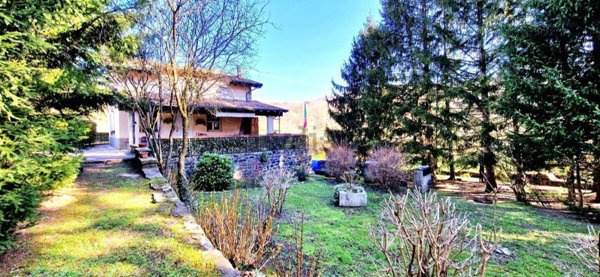 casa indipendente in vendita ad Alto Reno Terme in zona Porretta Terme