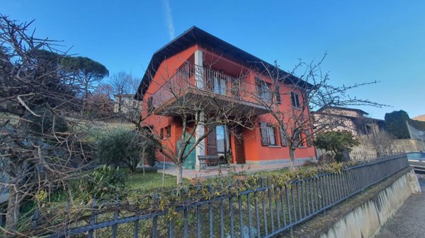 casa indipendente in vendita ad Alto Reno Terme