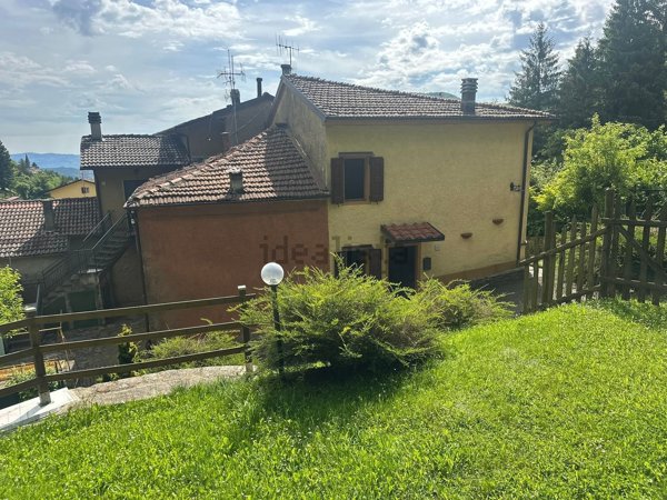 appartamento in vendita ad Alto Reno Terme in zona Granaglione