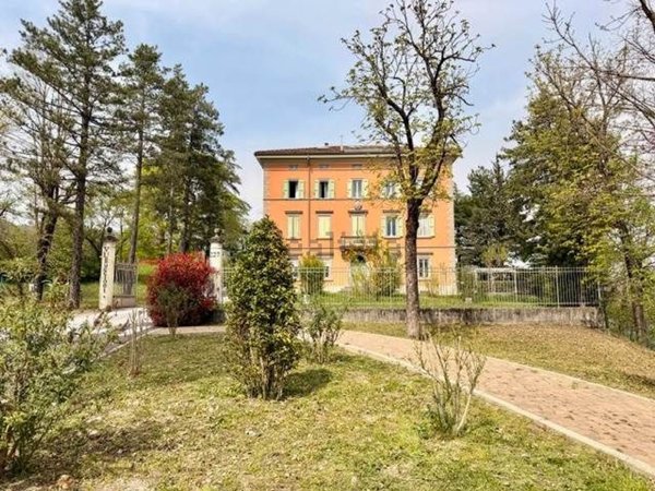 appartamento in vendita ad Alto Reno Terme in zona Porretta Terme