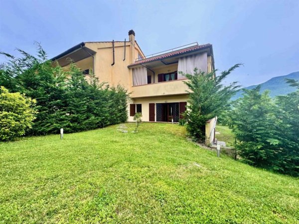 appartamento in vendita ad Alto Reno Terme in zona Capugnano