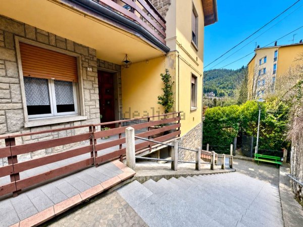 appartamento in vendita ad Alto Reno Terme in zona Porretta Terme