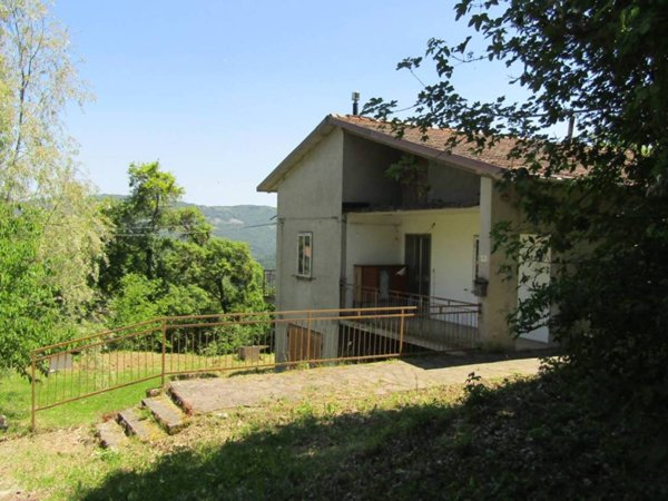casa indipendente in vendita ad Alto Reno Terme in zona Porretta Terme