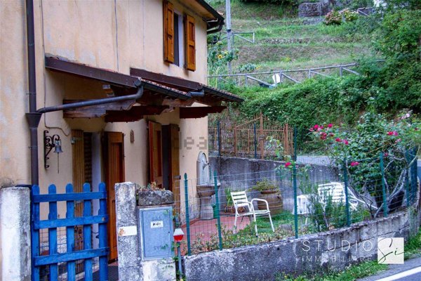 casa indipendente in vendita ad Alto Reno Terme