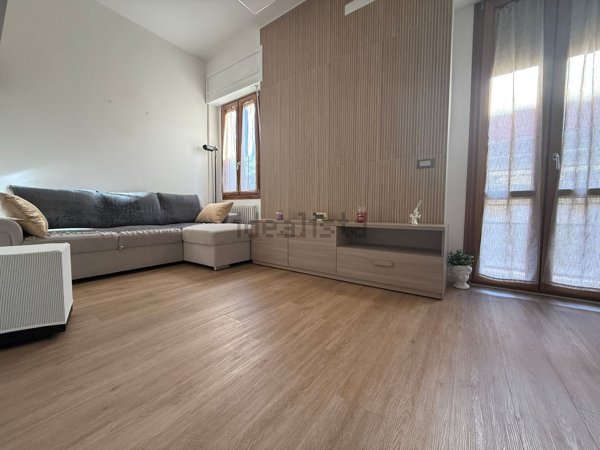 appartamento in vendita ad Alto Reno Terme in zona Ponte della Venturina