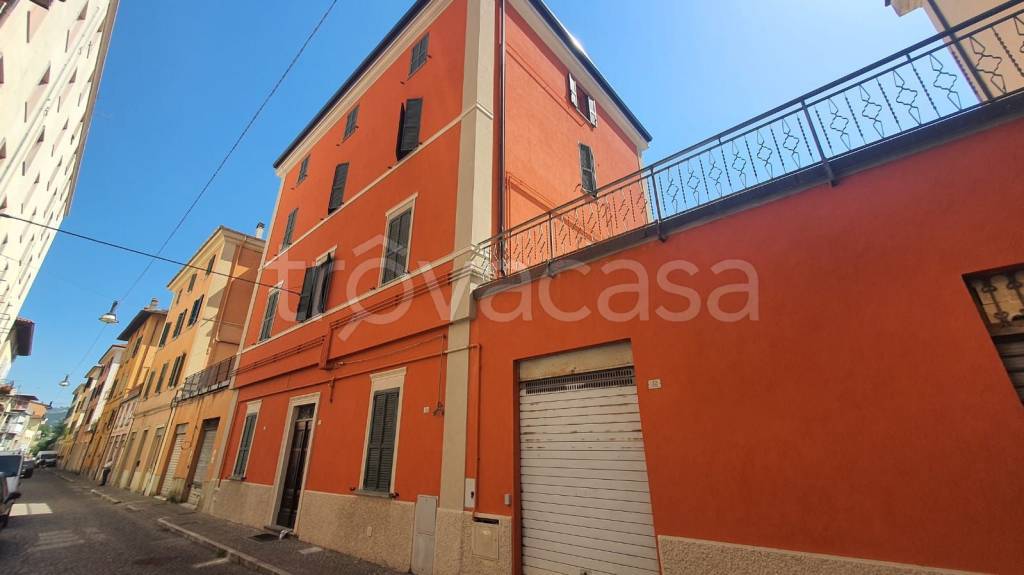 appartamento in vendita ad Alto Reno Terme in zona Porretta Terme