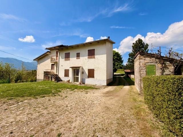 casa indipendente in vendita ad Alto Reno Terme in zona Porretta Terme