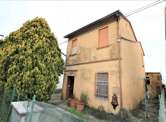 casa indipendente in vendita ad Argenta in zona Campotto