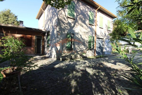casa indipendente in vendita ad Argenta in zona San Biagio