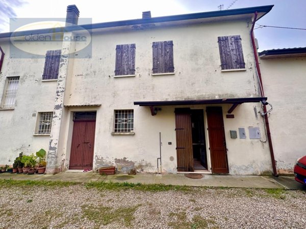 casa indipendente in vendita ad Argenta in zona San Nicolò