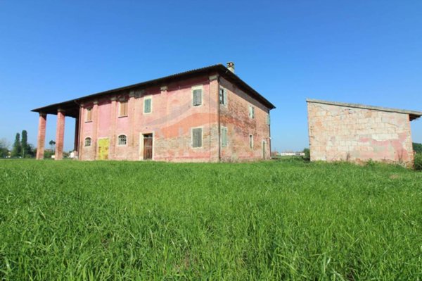 casa indipendente in vendita ad Argenta in zona Santa Maria Codifiume