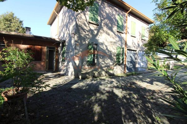 casa indipendente in vendita ad Argenta in zona San Biagio