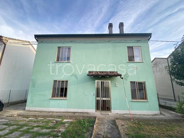 casa indipendente in vendita ad Argenta in zona Filo
