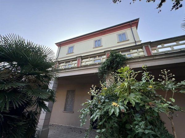 intera palazzina in vendita ad Argenta in zona Longastrino