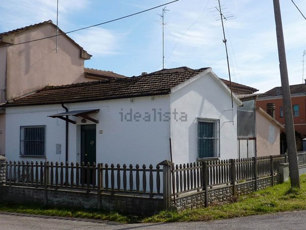 appartamento in vendita ad Argenta in zona Campotto
