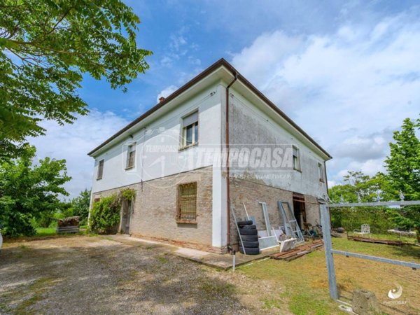 casa indipendente in vendita ad Argenta in zona Santa Maria Codifiume