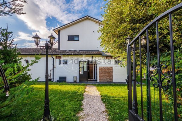 casa indipendente in vendita ad Argenta in zona Consandolo
