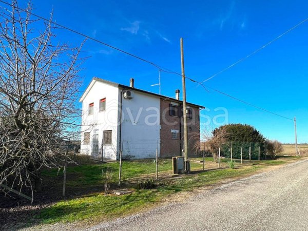 casa indipendente in vendita ad Argenta in zona San Nicolò