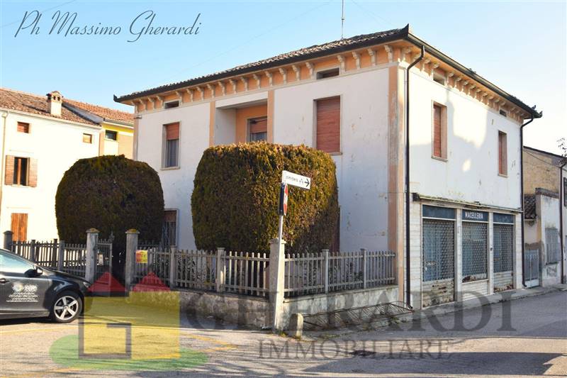casa indipendente in vendita ad Argenta in zona San Nicolò