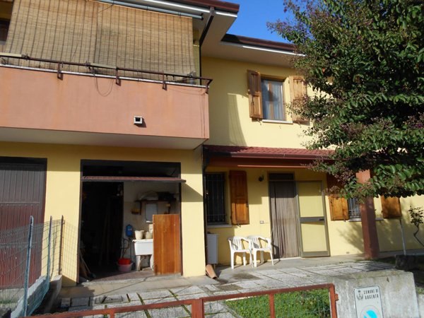 appartamento in vendita ad Argenta in zona San Nicolò