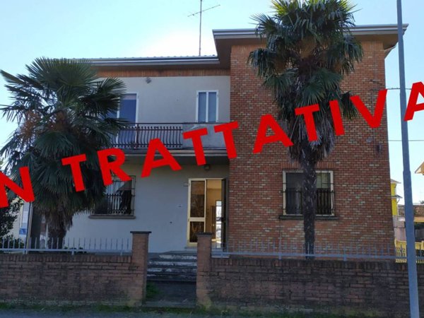 casa indipendente in vendita ad Argenta in zona Filo