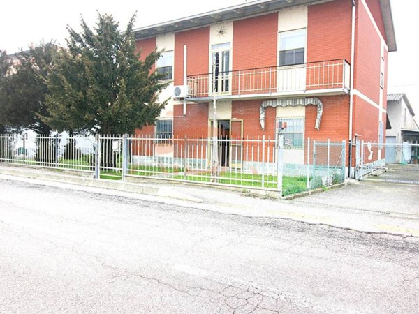 casa indipendente in vendita ad Argenta in zona Anita