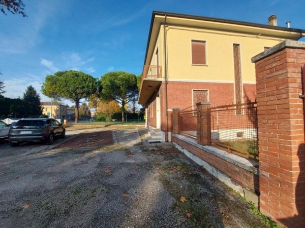 casa indipendente in vendita ad Argenta in zona San Nicolò