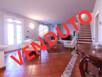 casa indipendente in vendita ad Argenta in zona Case Selvatiche