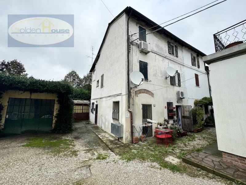 casa indipendente in vendita ad Argenta in zona Santa Maria Codifiume