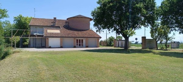 casa indipendente in vendita ad Argenta in zona Consandolo
