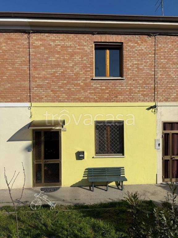 casa indipendente in vendita ad Argenta in zona Filo