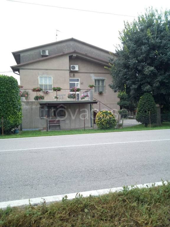 casa indipendente in vendita ad Argenta in zona Filo