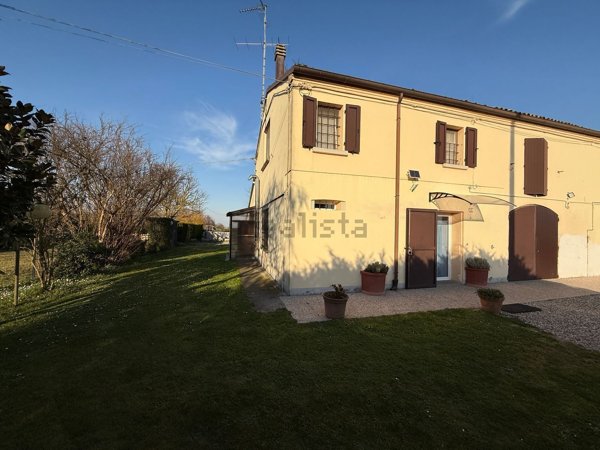 casa indipendente in vendita ad Argenta in zona Consandolo