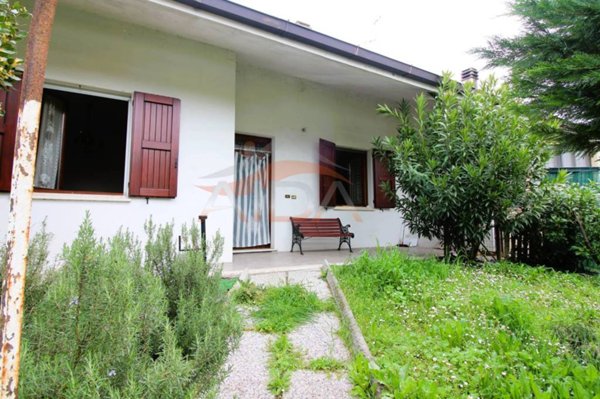 casa indipendente in vendita ad Argenta in zona Consandolo