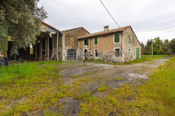 casa indipendente in vendita ad Argenta