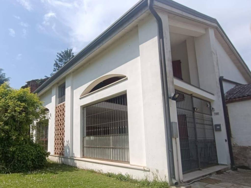 casa indipendente in vendita ad Argenta in zona Boccaleone