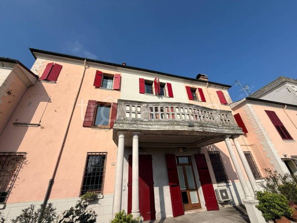 appartamento in vendita ad Argenta in zona San Nicolò