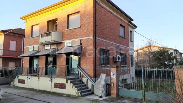 locale commerciale in vendita ad Argenta in zona San Biagio
