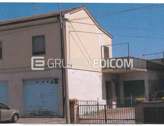 negozio in vendita ad Argenta in zona Bando