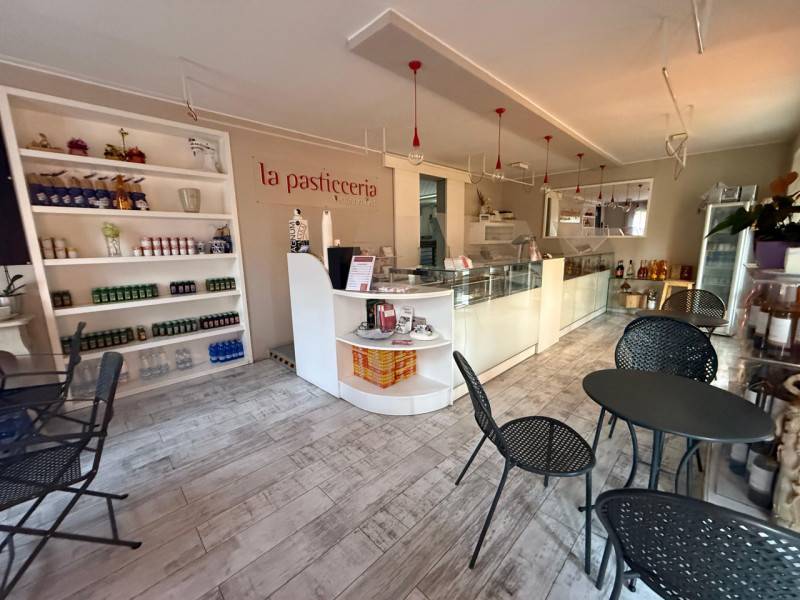 negozio in vendita ad Argenta