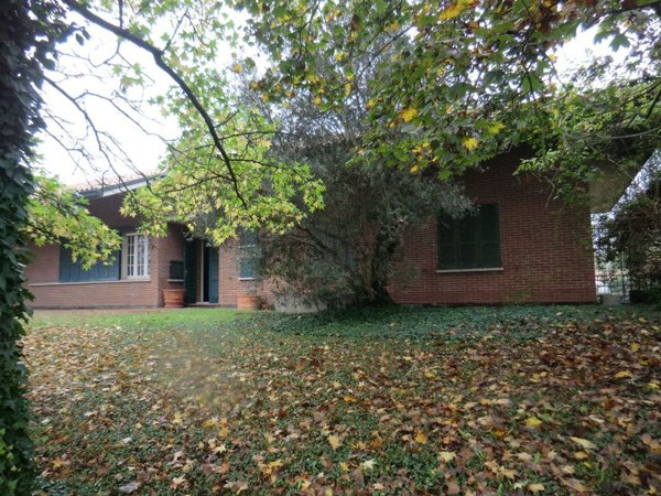 casa indipendente in vendita ad Argenta in zona San Biagio