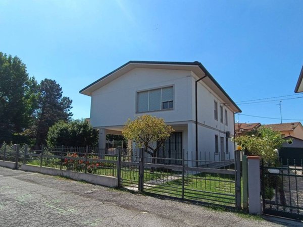 casa indipendente in vendita ad Argenta