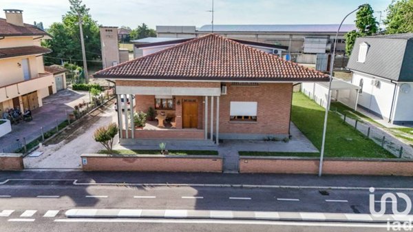 casa indipendente in vendita ad Argenta in zona Consandolo