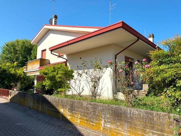 casa indipendente in vendita ad Argenta