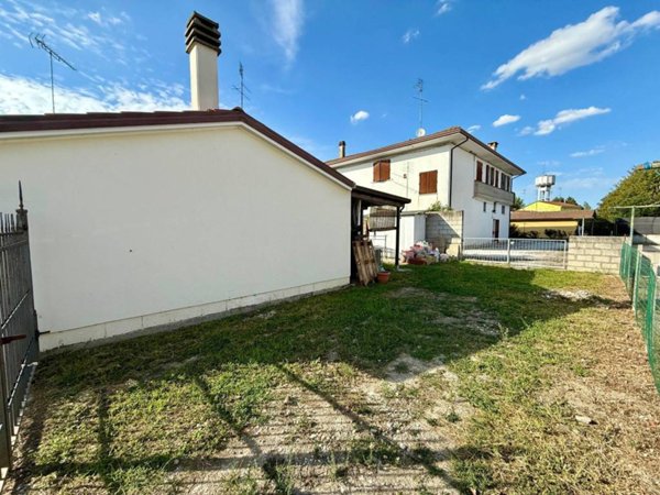 appartamento in vendita ad Argenta in zona Boccaleone